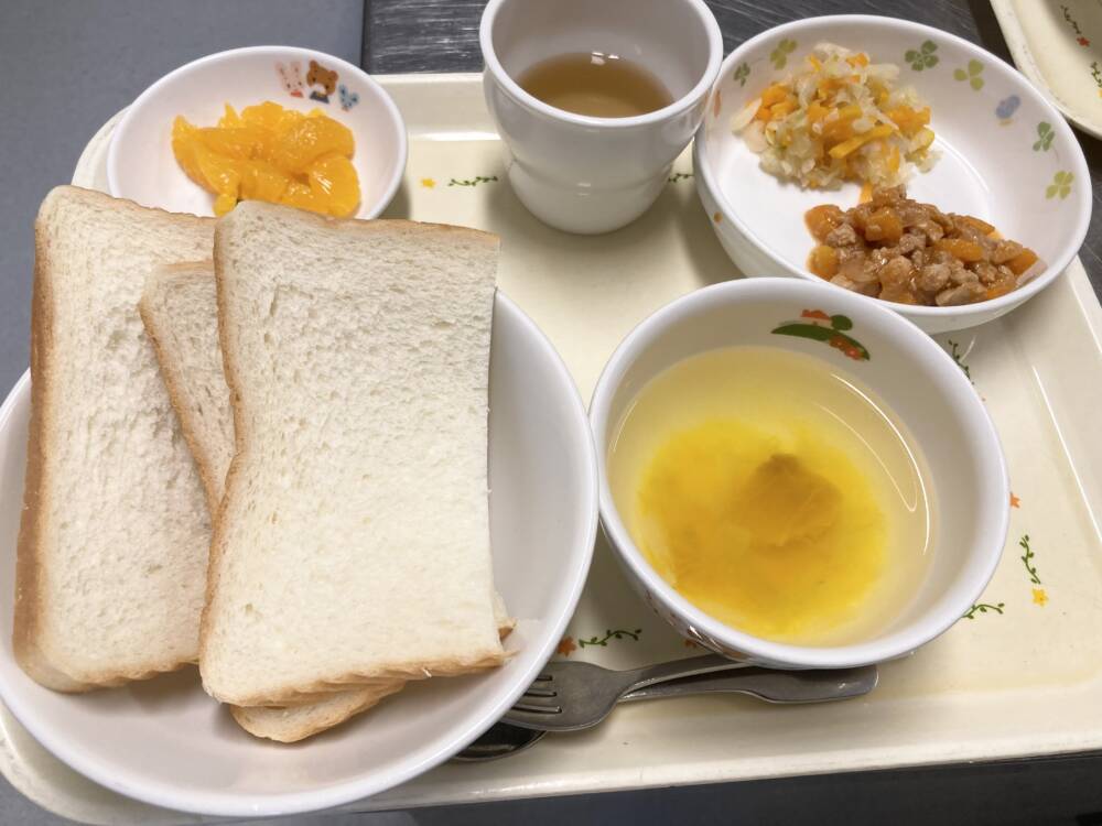 🌷今日の給食🌷