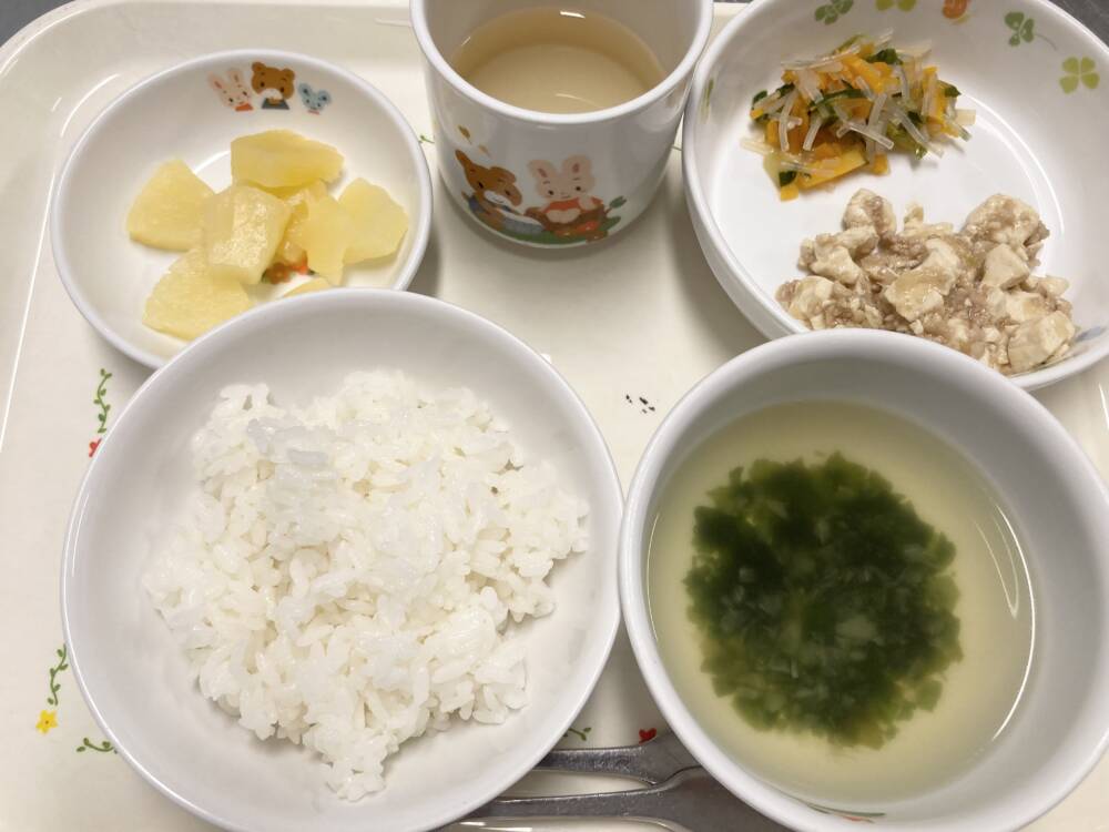 🌷今日の給食🌷