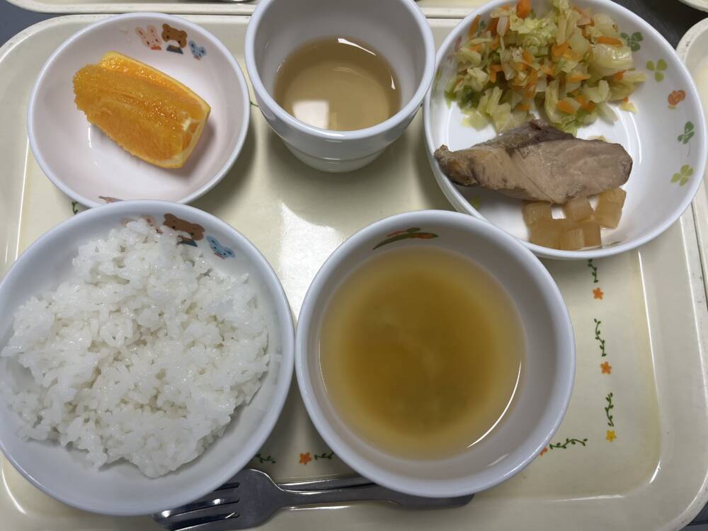 🌷今日の給食🌷