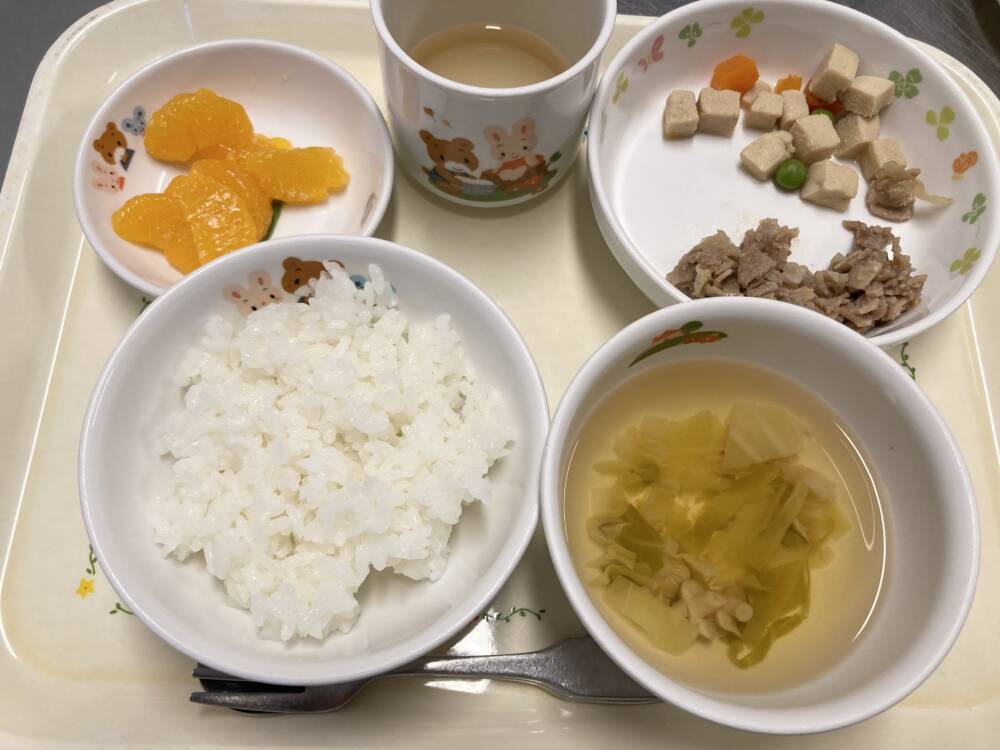 🌷今日の給食🌷