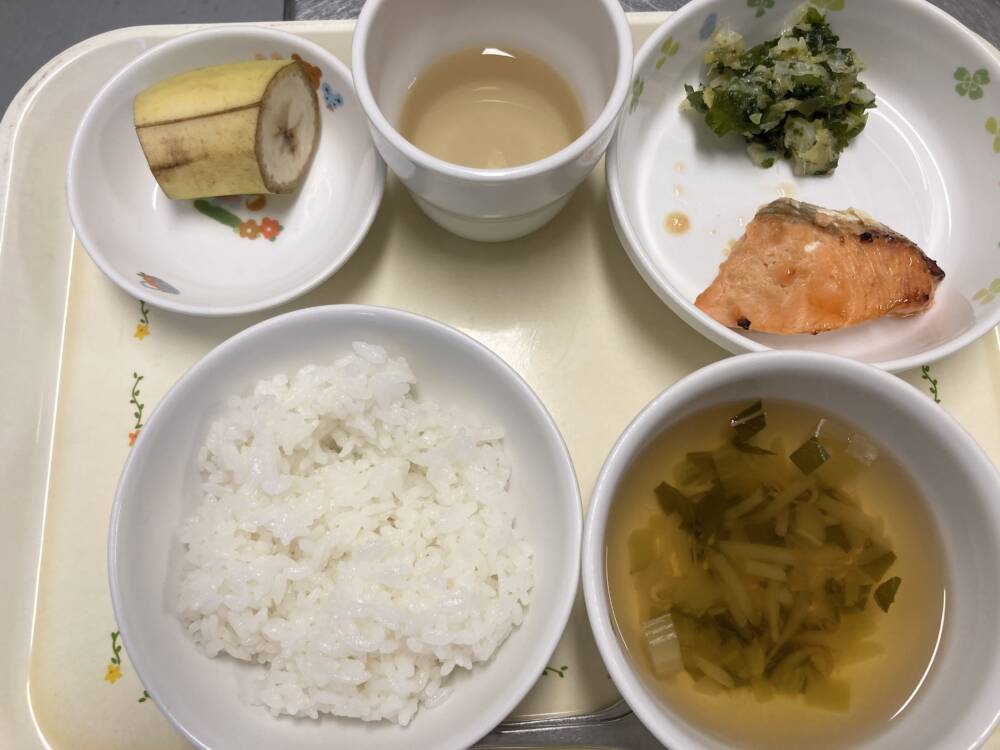 🌷今日の給食🌷