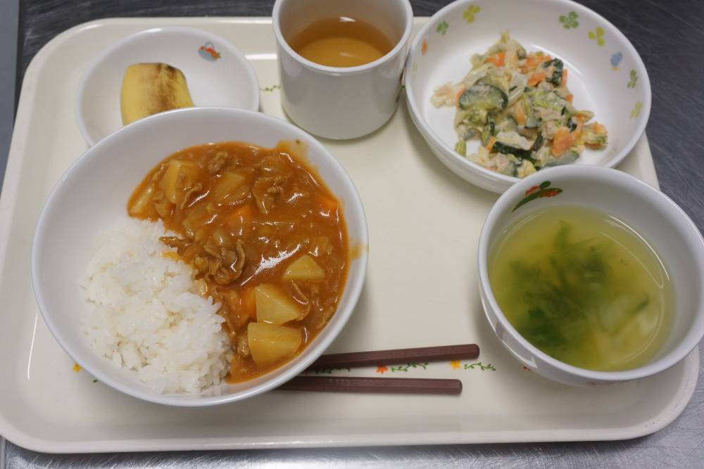 🌷今日の給食🌷