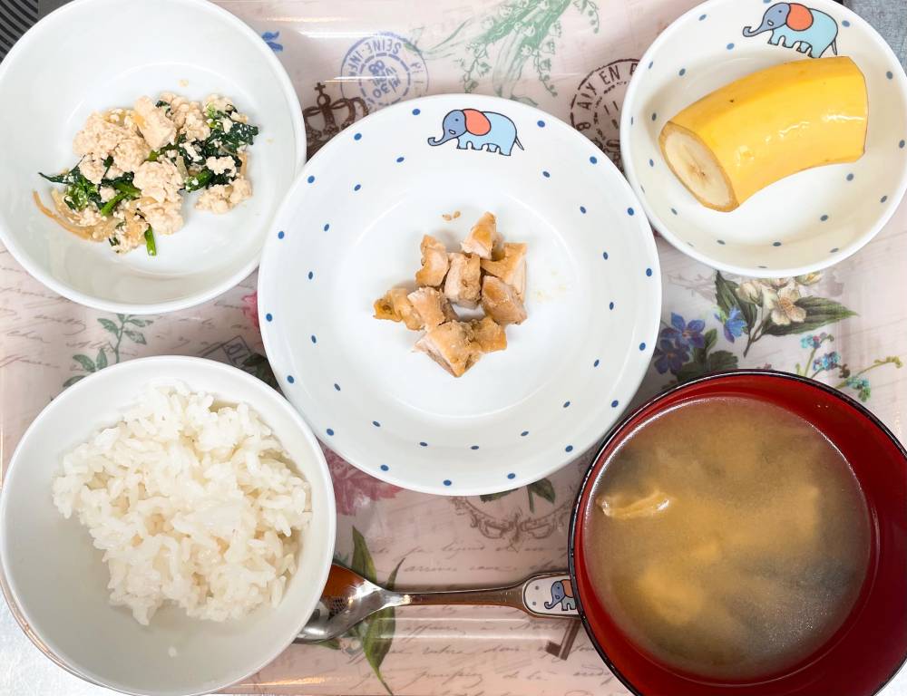 🌷今日の給食🌷