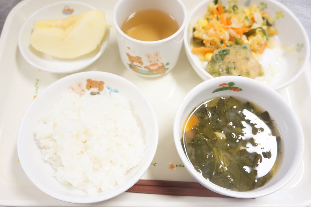 🌷今日の給食🌷