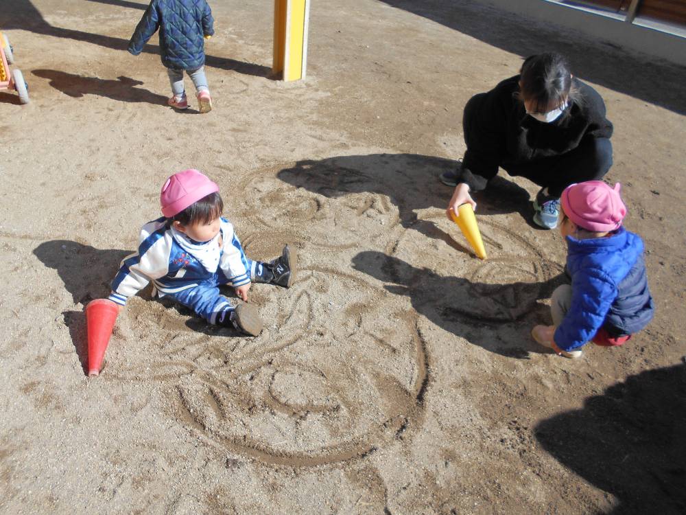 ひよこ組🐣園庭遊び