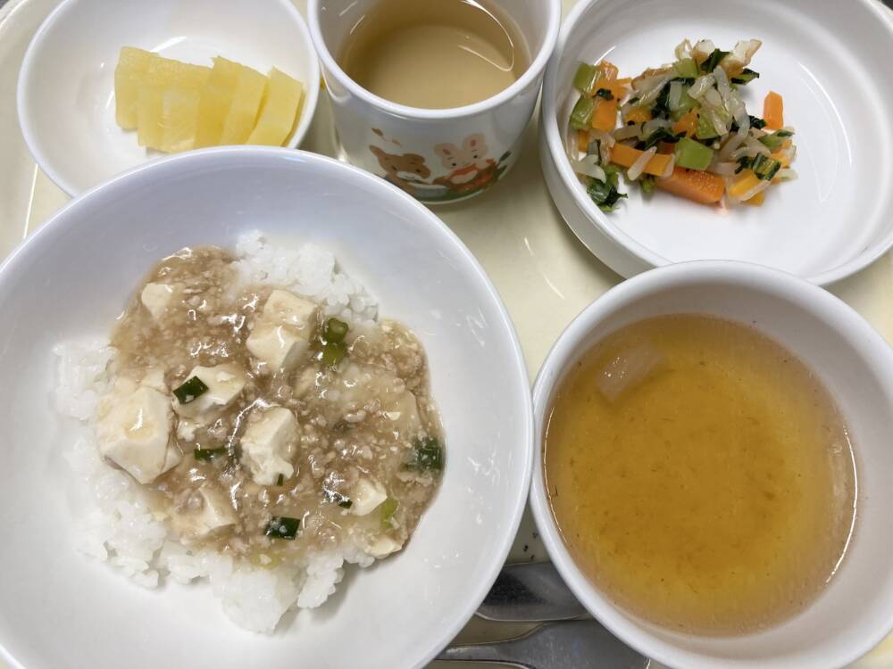 🌷今日の給食🌷