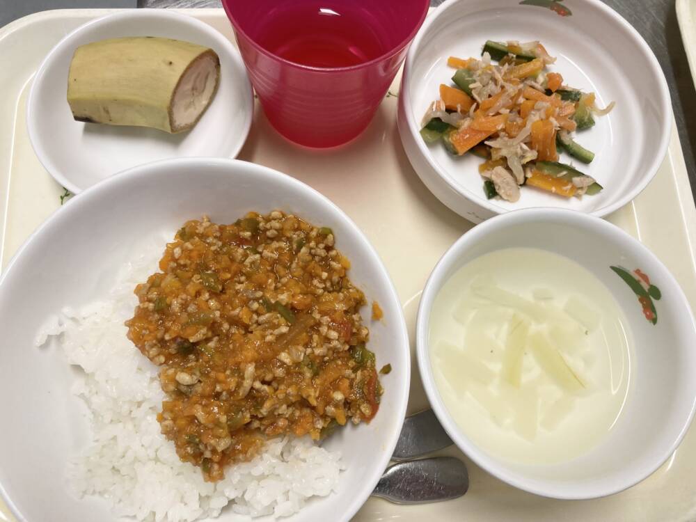 🌷今日の給食🌷