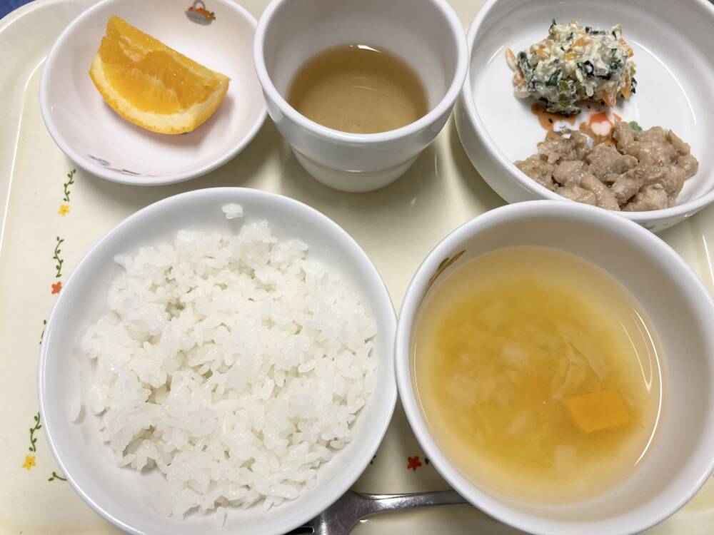 🌷今日の給食🌷