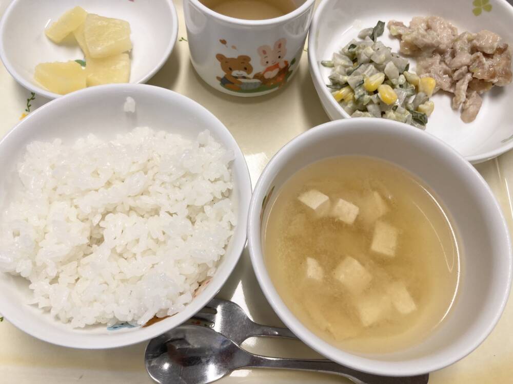 🌷今日の給食🌷