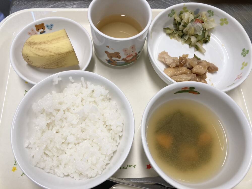 🌷今日の給食🌷