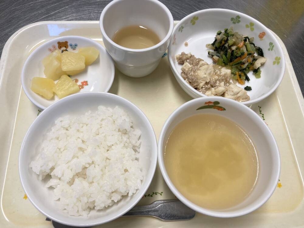 🌷今日の給食🌷