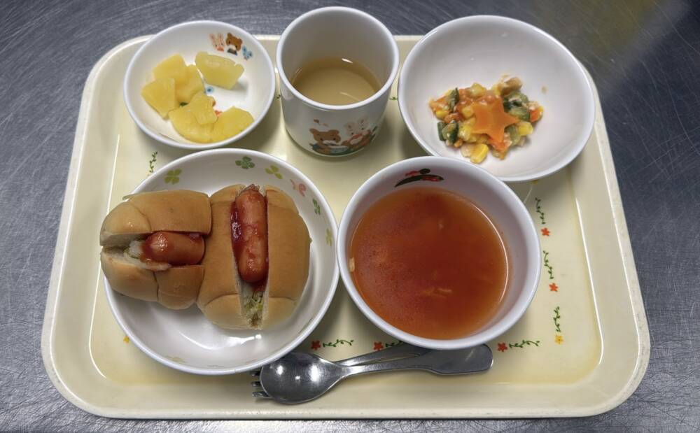 🌷今日の給食🌷