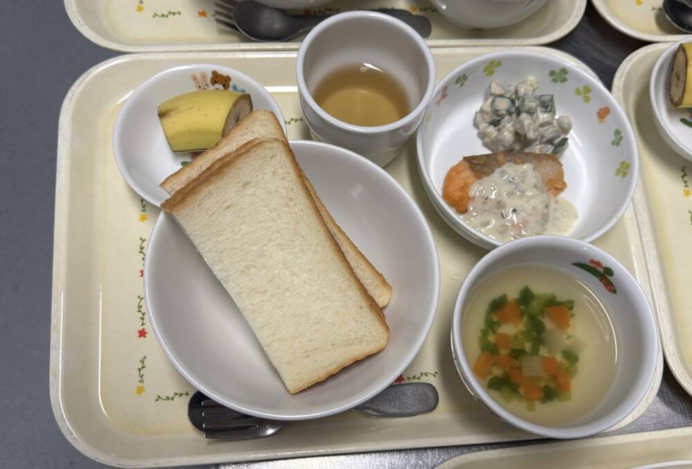 🌷今日の給食🌷