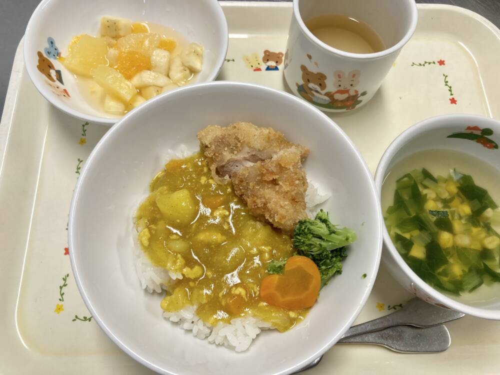 🌷今日の給食🌷