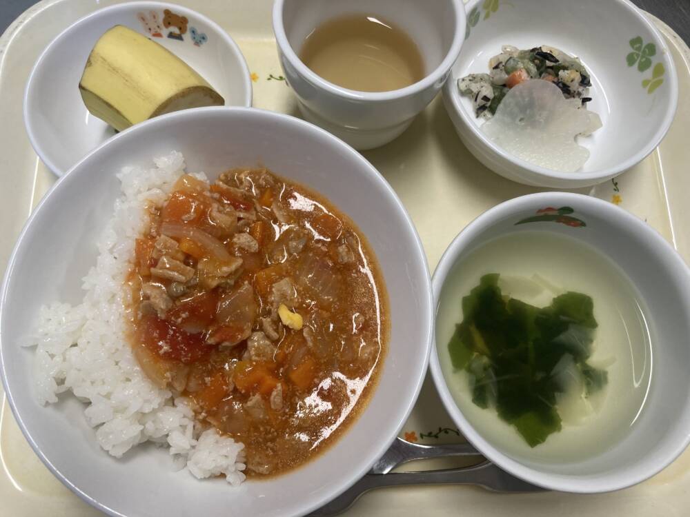 🌷今日の給食🌷