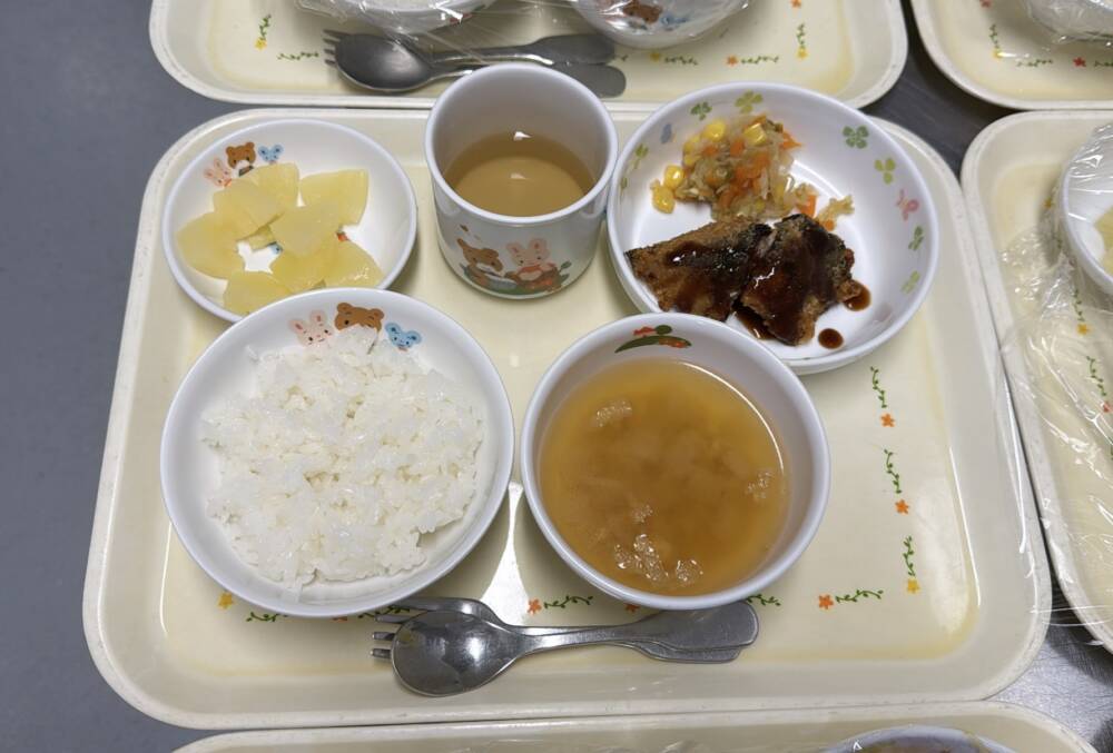 🌷今日の給食🌷