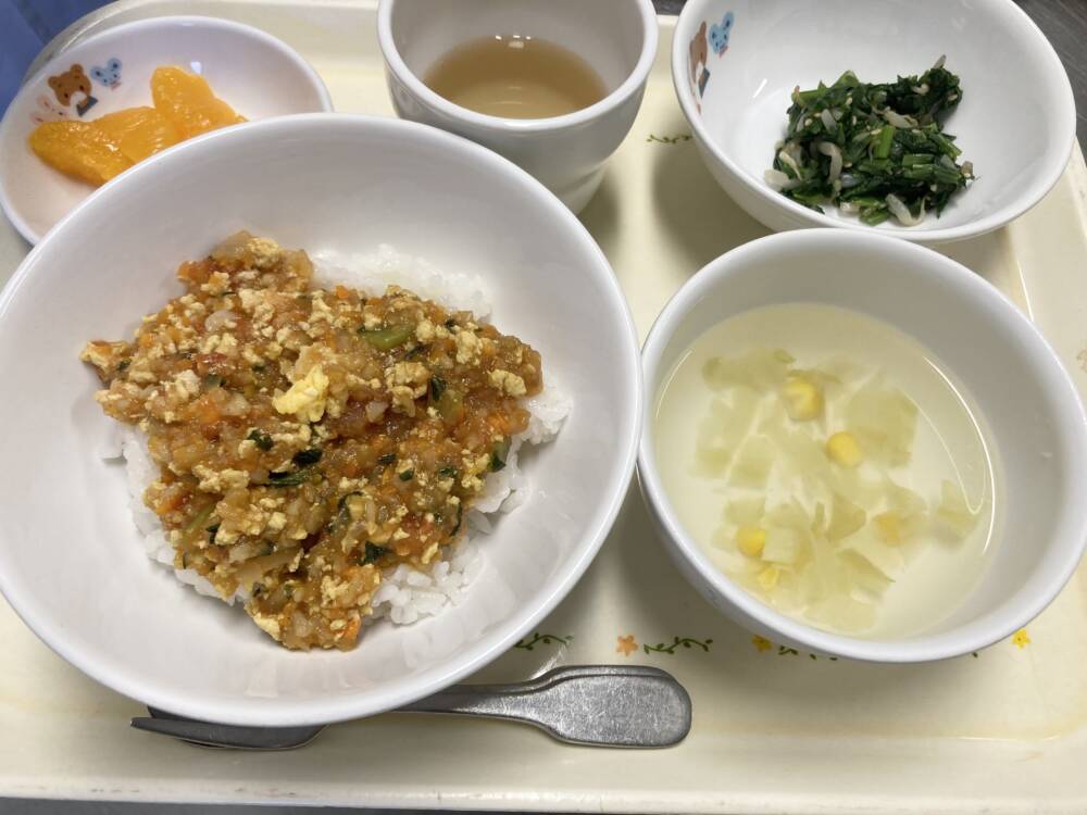 🌷今日の給食🌷