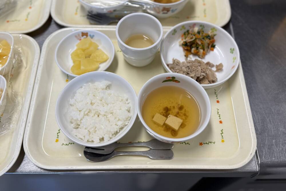 🌷今日の給食🌷
