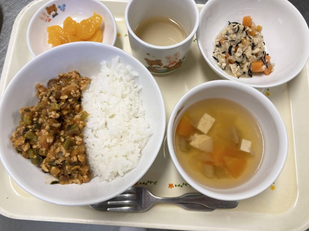 🌷今日の給食🌷