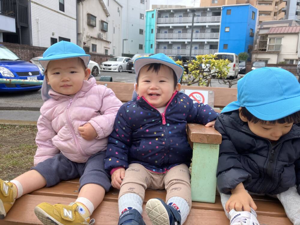 戸外・室内遊びの様子😊